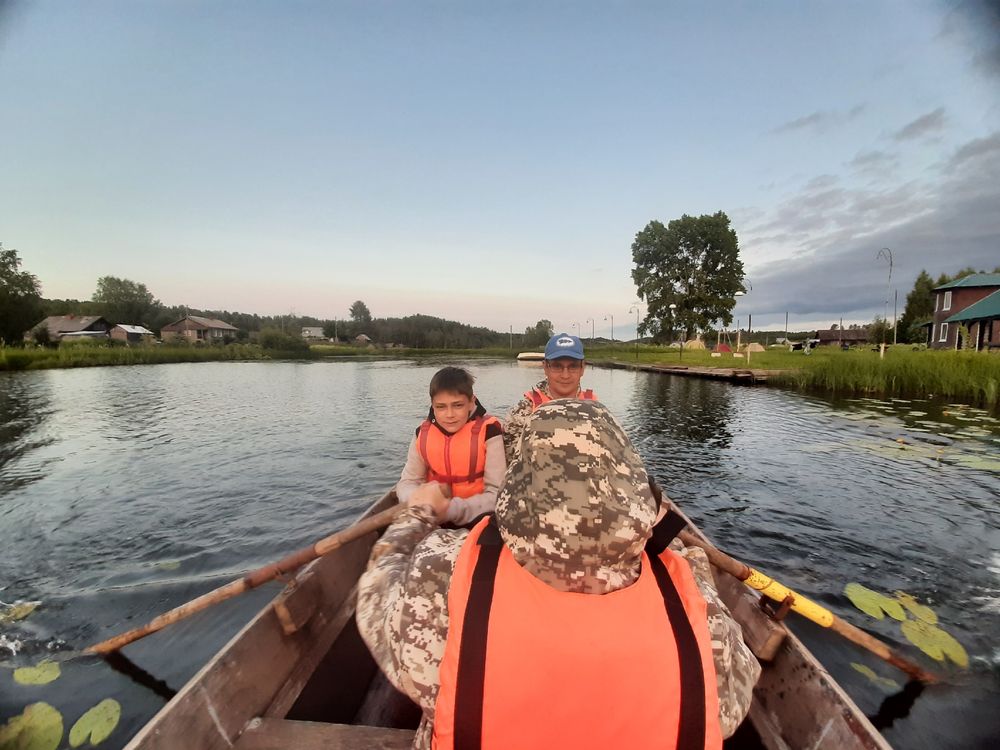на водоеме